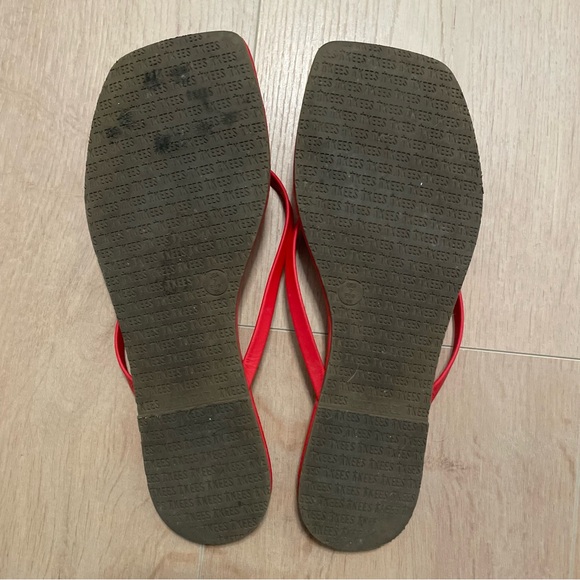 TKEES Red Leather Square Toe Flip Flops - Picture 3 of 4